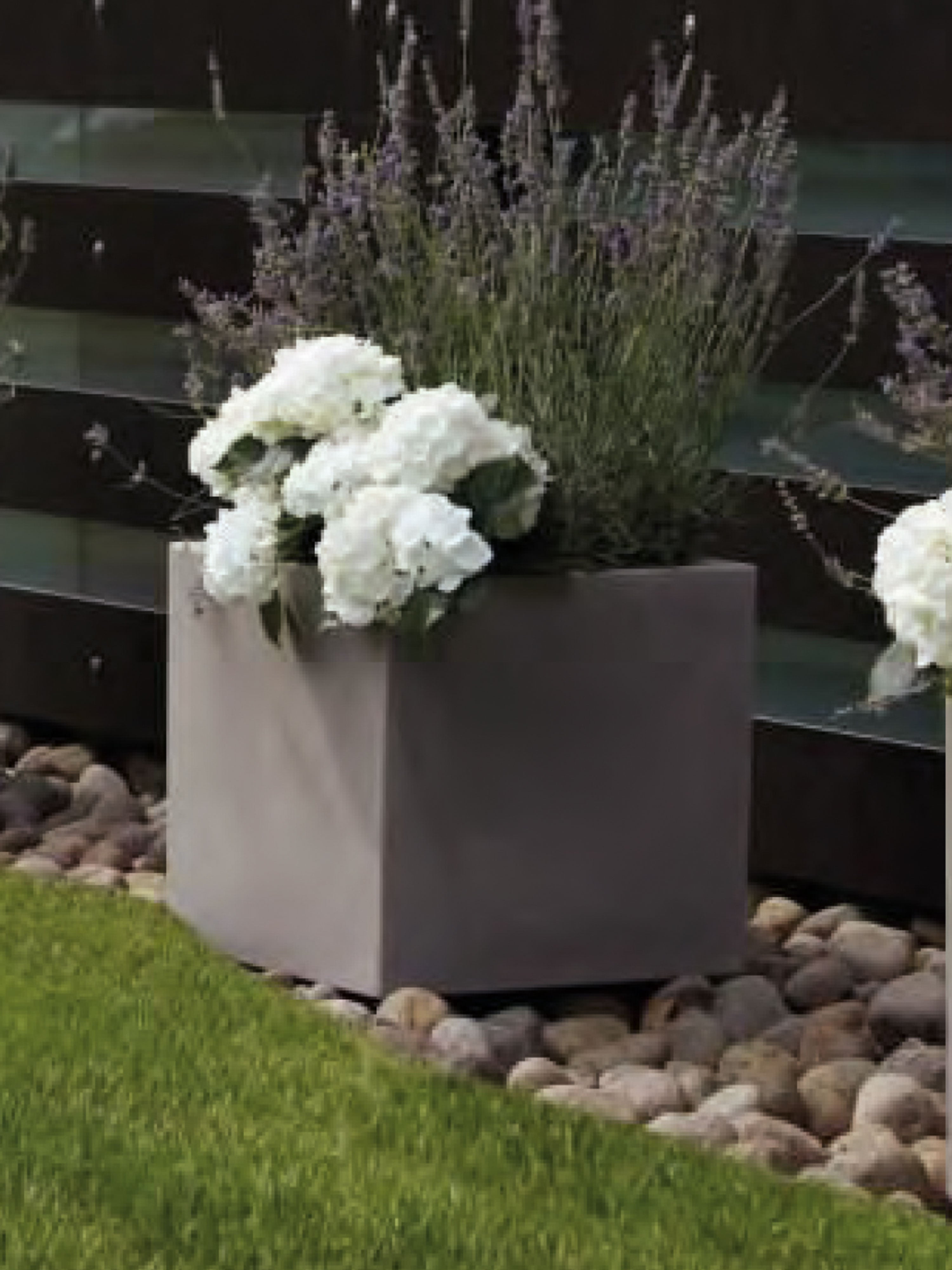 IRIS VASE-5002